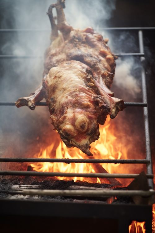 烤肉烤全羊美食摄影图 摄影图